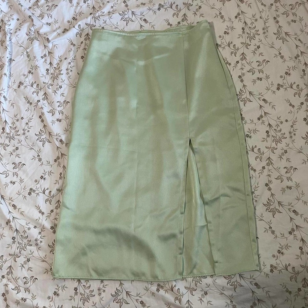Abercrombie and fitch light green satin midi skirt